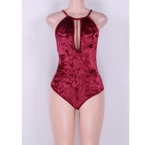 💥CLOSEOUT💥 Crushed velvet bodysuit - Picture 2 of 5