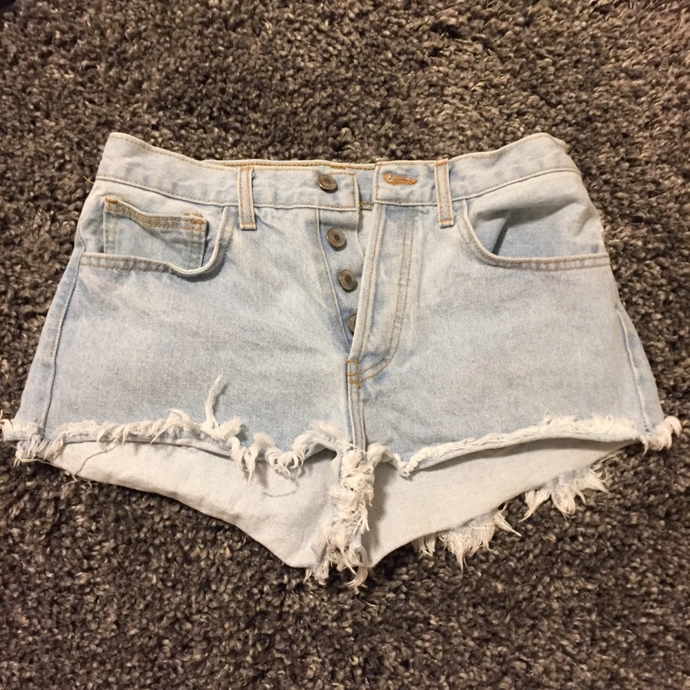 BRANDY MELVILLE SHORTS🦋🌿