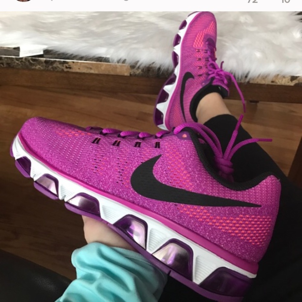 Tailwind size 8 sneakers