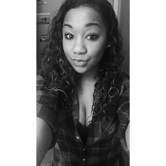 Meet your Posher, Kylee - Picture 1 of 1