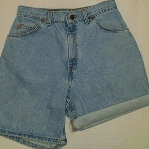 Levi Strauss mom jean shorts