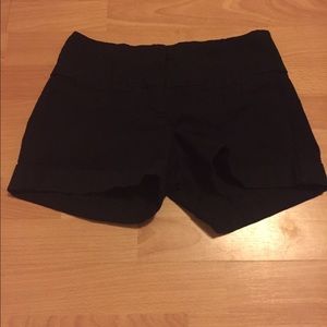 Matty M size 4 crop shorts