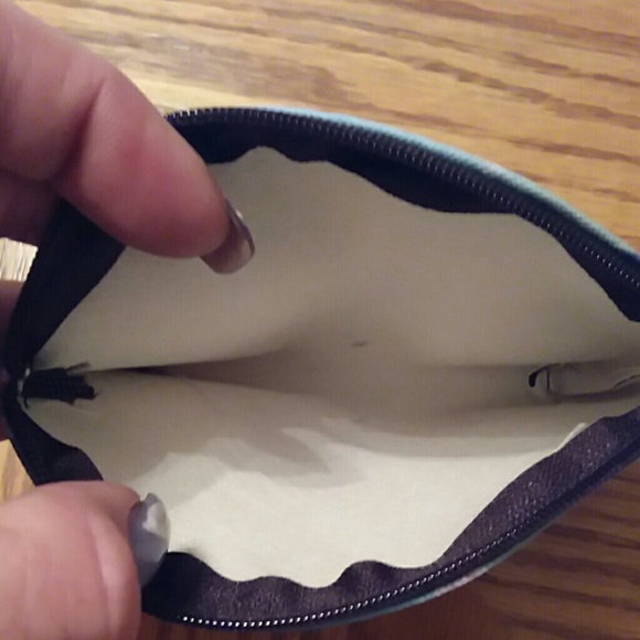 White kitten coin purse - Picture 3 of 3