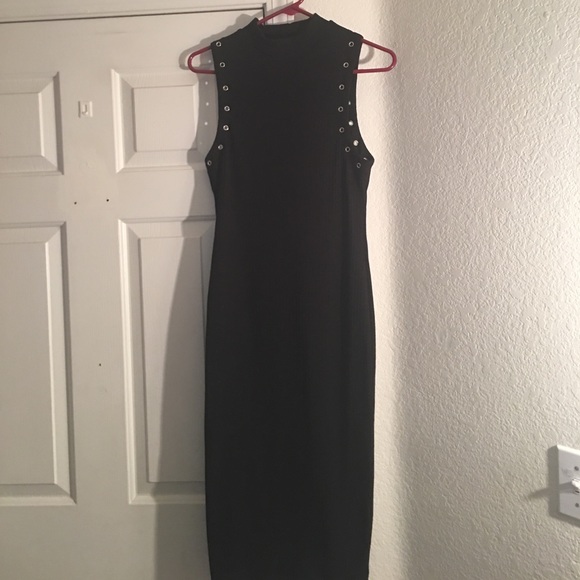 Cotton On Dresses & Skirts - Doesn't fit
