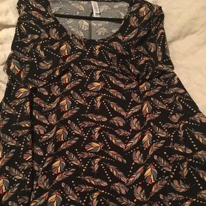 LuLaRoe Perfect Tee XS