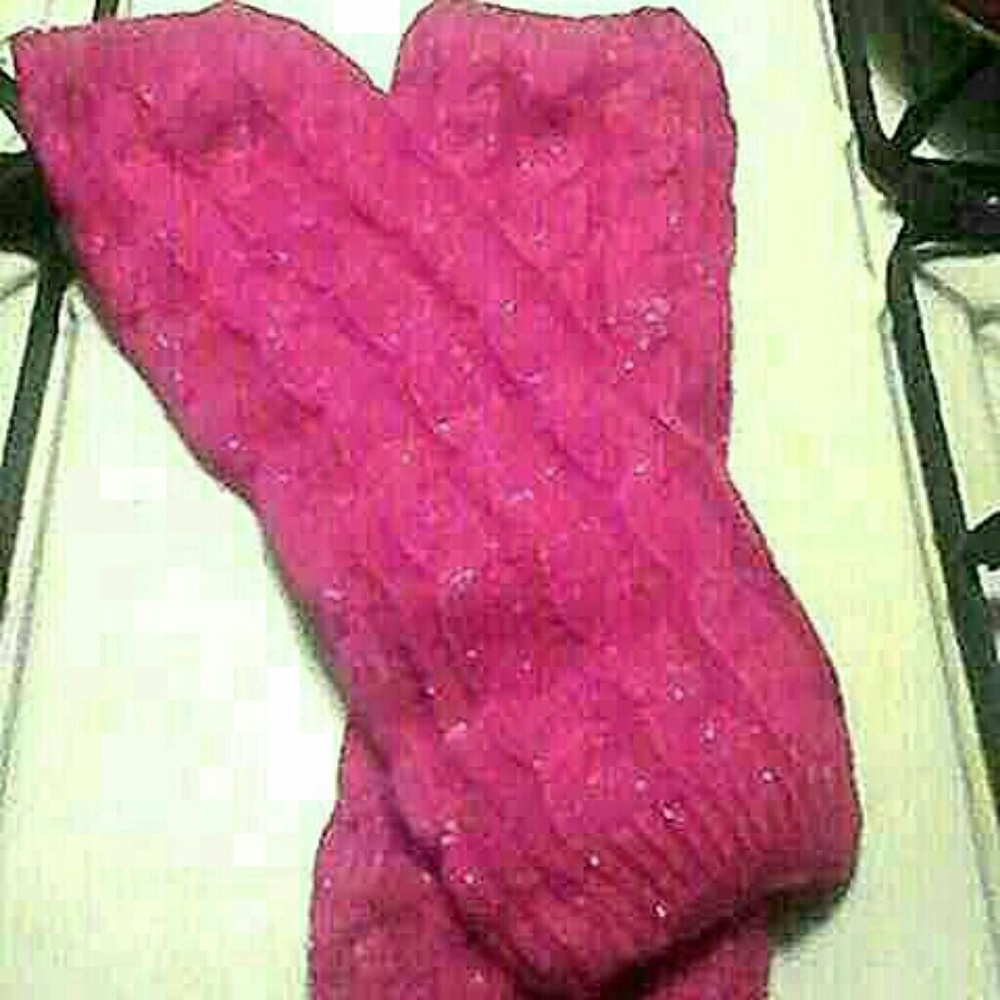 Sparkling pink leg warmers