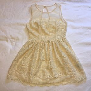 Arc & Co Ivory lace dress size Medium