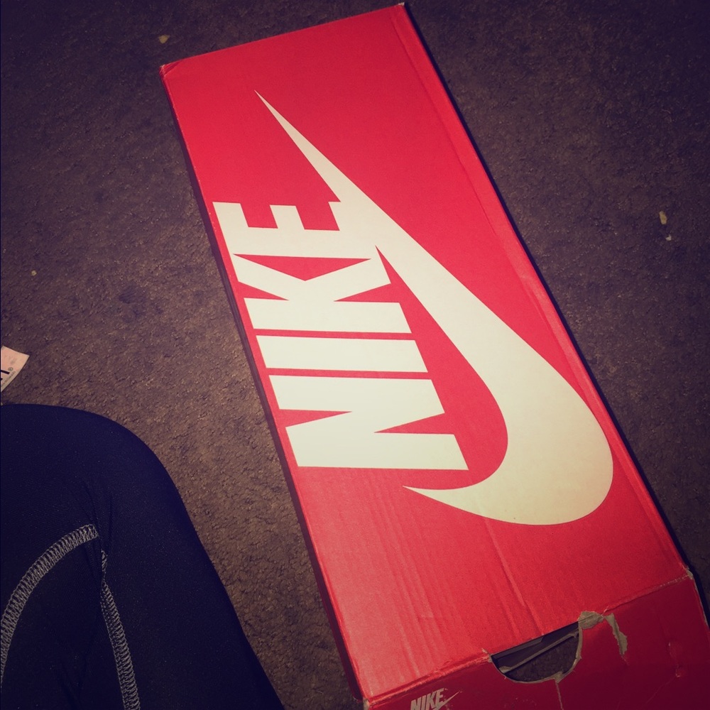 2 strap Nike sandals