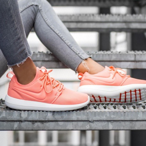 Nike Shoes - NIKE AUTHENTIC ROSHE TWO PINK SHOES Sz 8 NEW