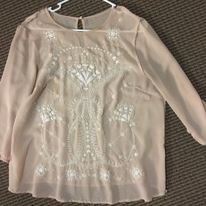 Loose see thru blouse with white embroidery