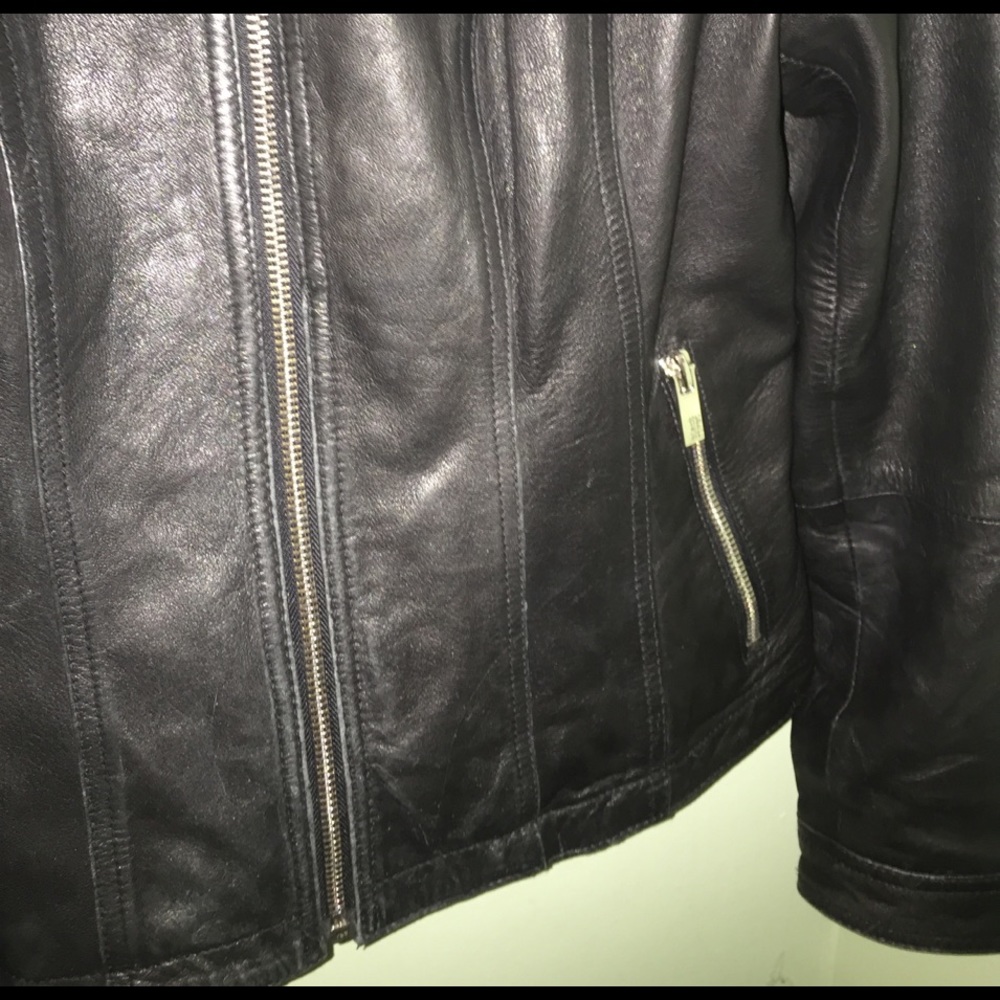 Jacket. Leather - Picture 3 of 7