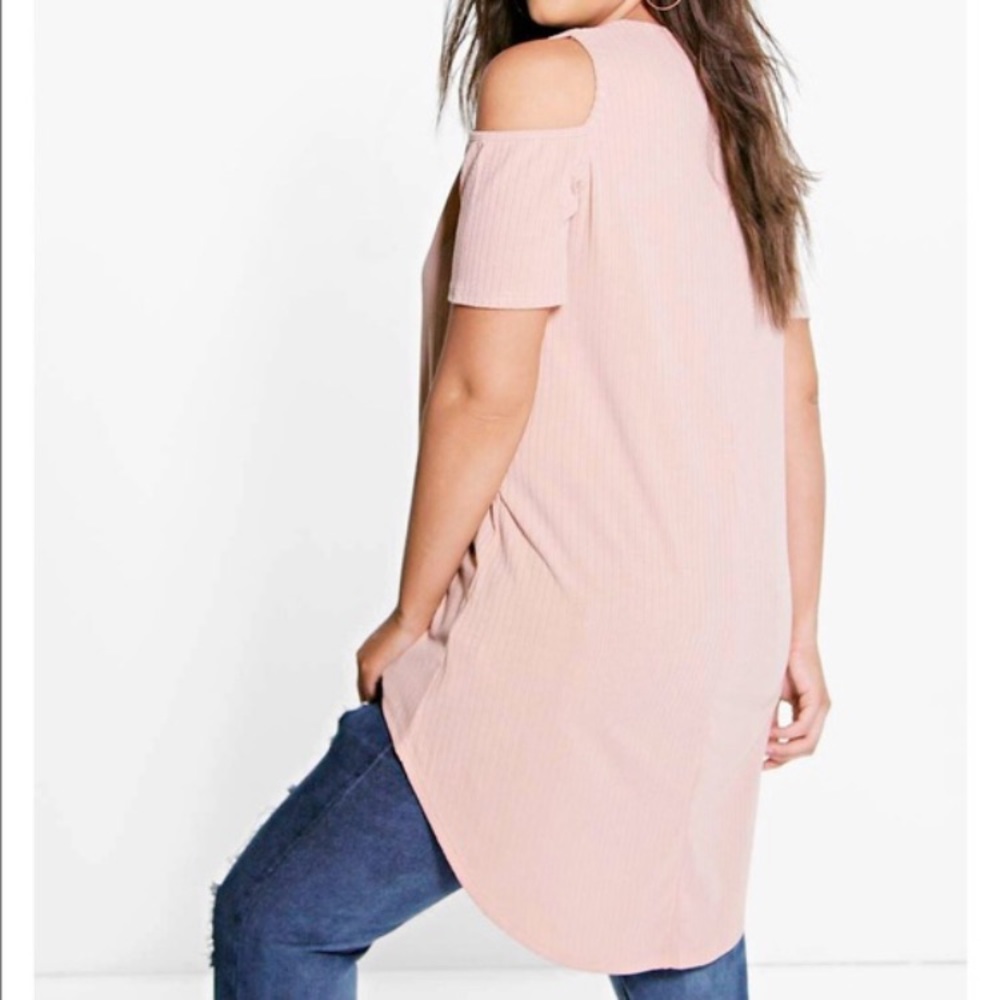 MOVING SALE✨blush pink ribbed cold shoulder top