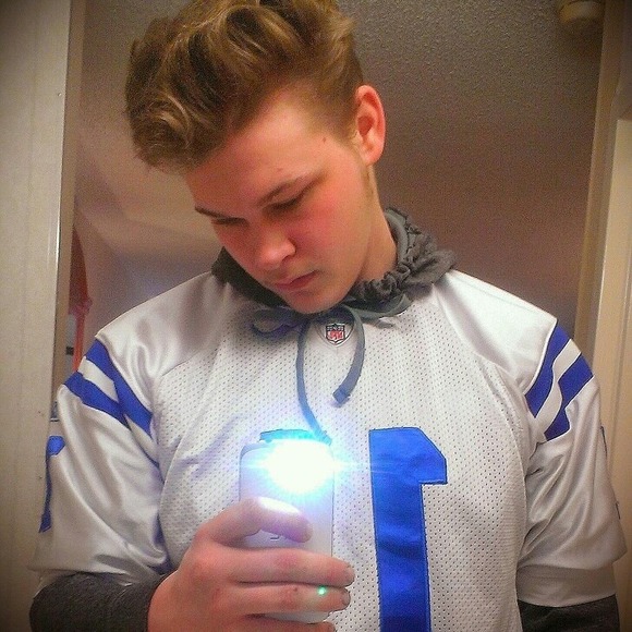 Meet your Posher, Richard - Picture 1 of 1