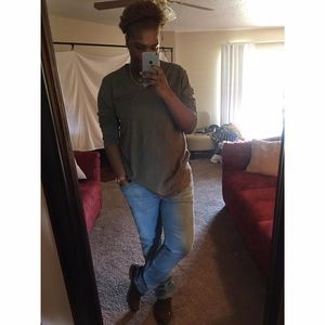 Meet your Posher, Destini