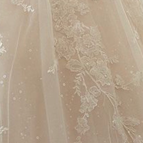 Meet your Posher, Jaclynn - Picture 1 of 1