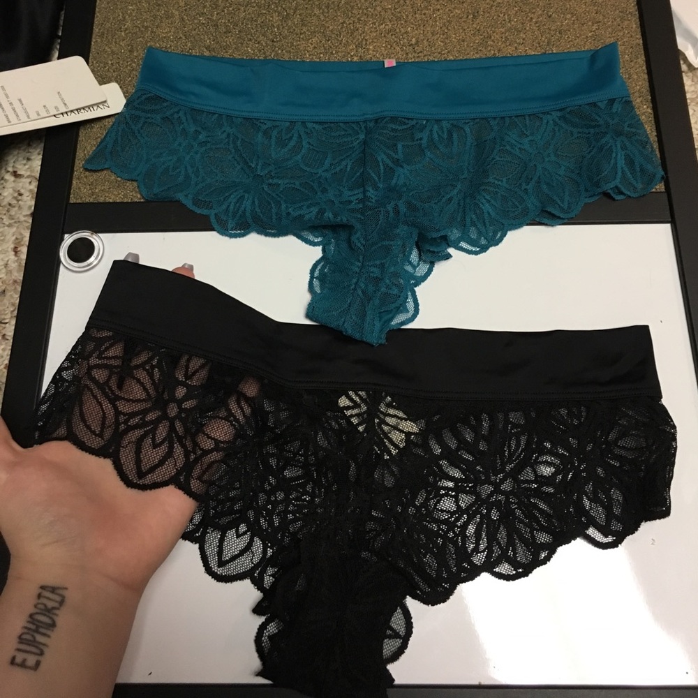 victoria secret size L panties