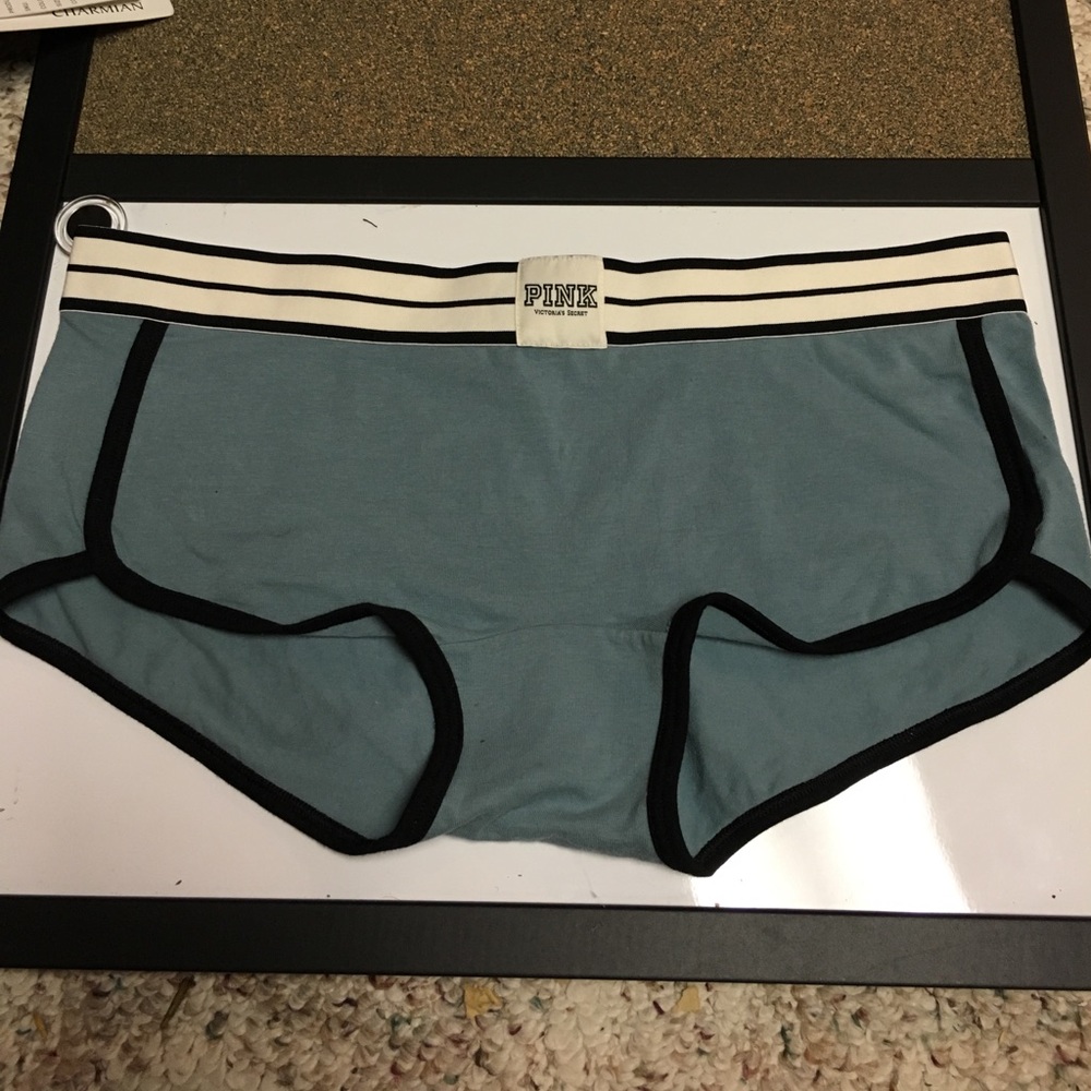 victoria secret size L panties
