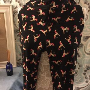 🆕 OS Pink and black unicorn LuLaRoe leggings
