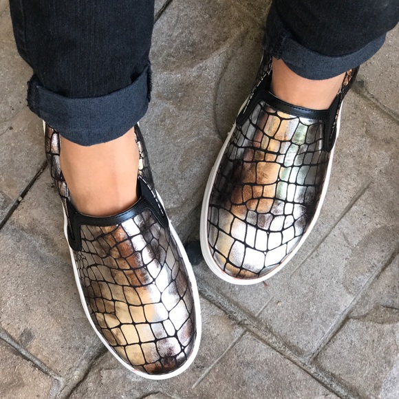Boutique Shoes - Metallic Croc Embossed Slip On Sneaker Espadrille