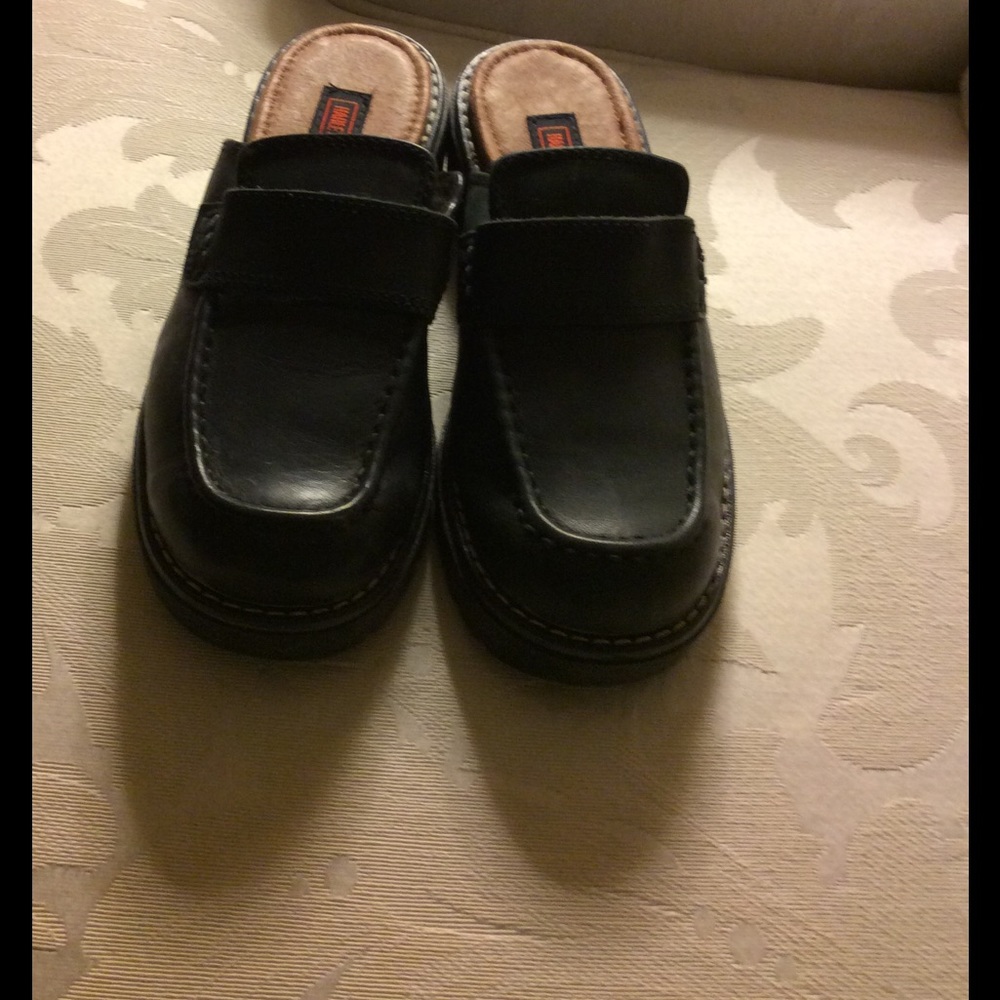 Harley Davidson brand new leather clogs