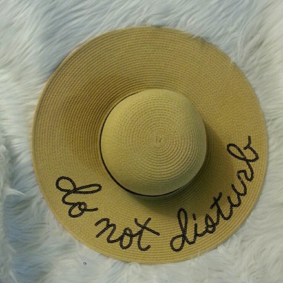 Accessories - Beach Sun Hat - NEW