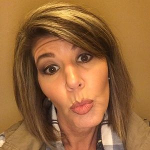 Meet your Posher, Dawn