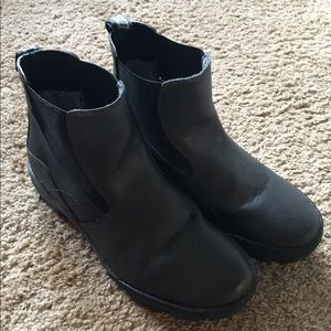 Rain boots