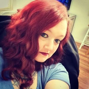 Meet your Posher, Nikki