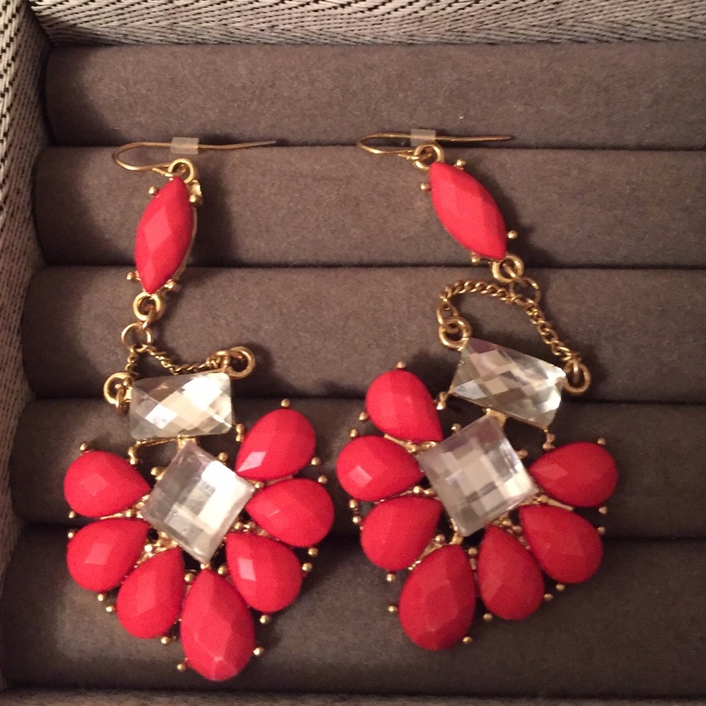 🦄gorgeous statement earrings