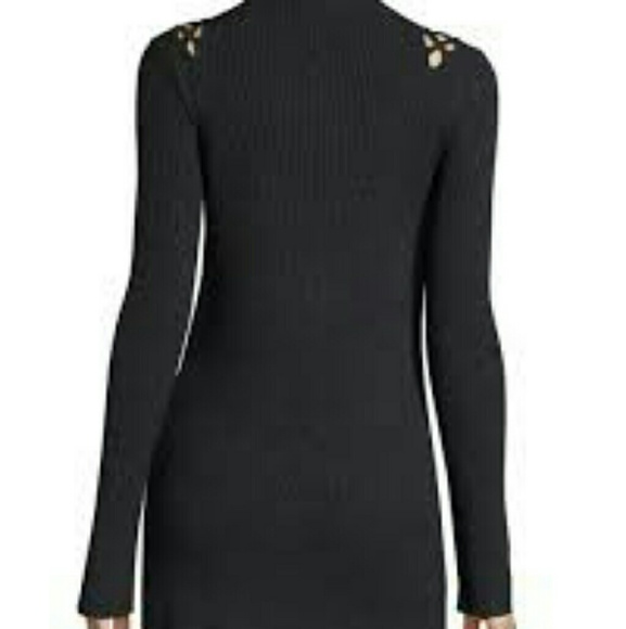 Lattice-Shoulders Turtleneck Tunic - Picture 2 of 2