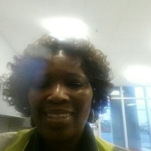 Meet your Posher, Deborah