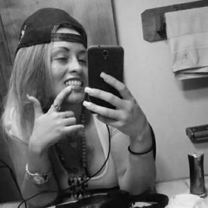 Meet your Posher, Felicia