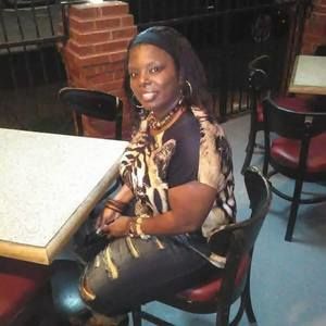 Meet your Posher, Lesley