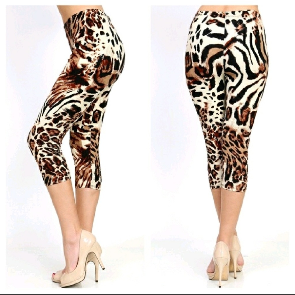 🐆Leopard Print Buttery Soft Capri Leggings