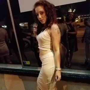 Meet your Posher, Kaela