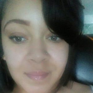 Meet your Posher, Samira