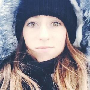 Meet your Posher, Alexis