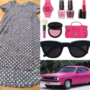 🦄NWT-LuLaRoe Carly-small-gray w/ white diamonds🦄