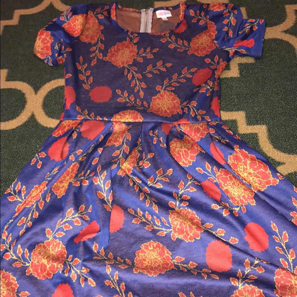 Lularoe medium Amelia