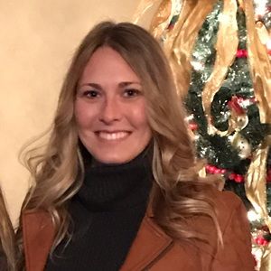 Meet your Posher, Caitlin