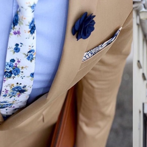 Mens Floral Tie - Picture 2 of 5