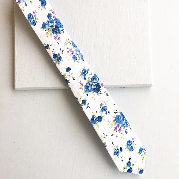 Mens Floral Tie - Picture 5 of 5
