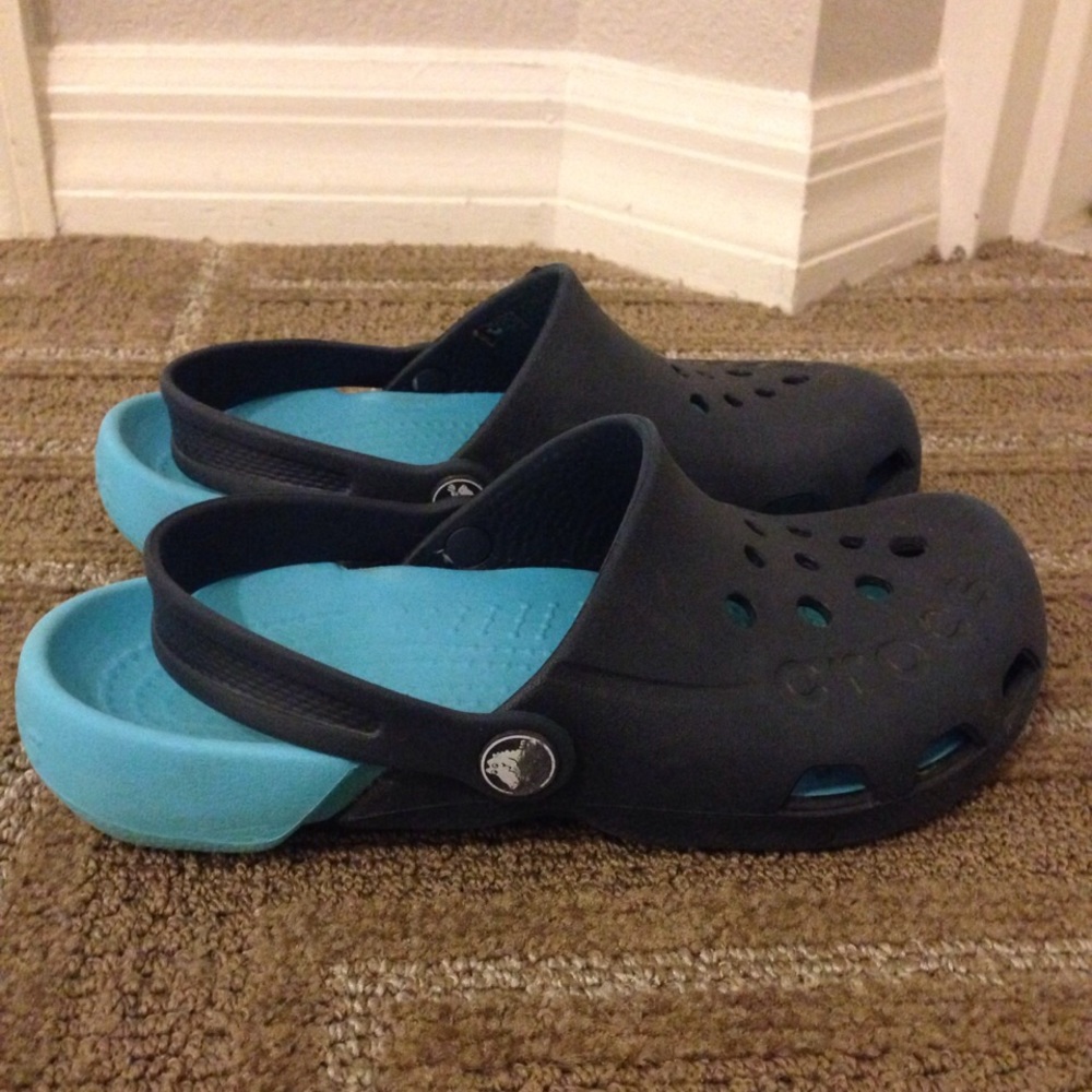 Kids Crocs - Picture 2 of 5
