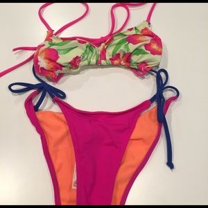 Hollister Swimsuit! Good condition!