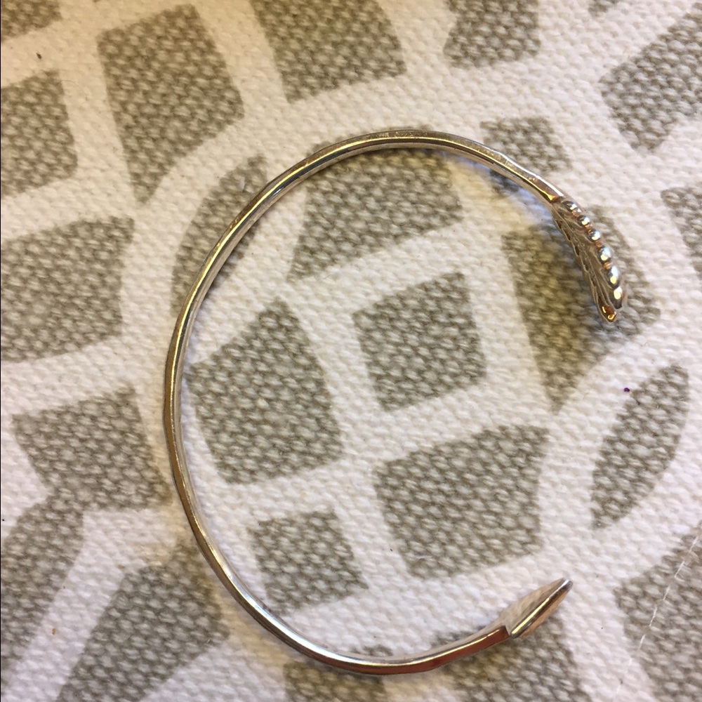 Stella and Dot arrow bracelet