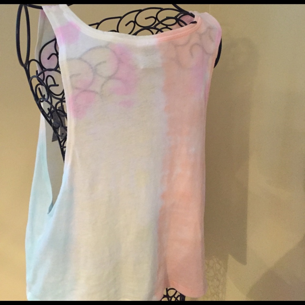 Pink tank! Excellent condition! - Picture 3 of 4