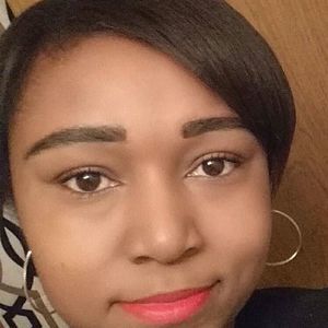 Meet your Posher, Iris