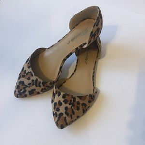 EUC leopard print slide on flats.