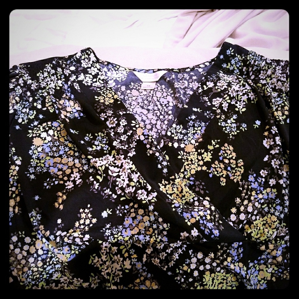 EUC C J Banks Floral Dress Shirt