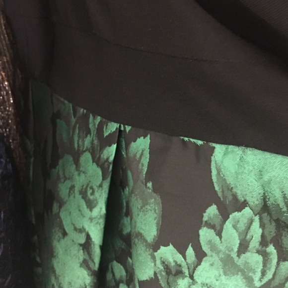 🎉PROM, WEDDING, FORMALS 🎉Alex Evenings ball gown - Picture 7 of 8